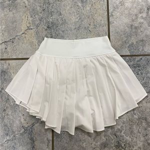 Offline by Aerie White Pleated Athletic Skirt